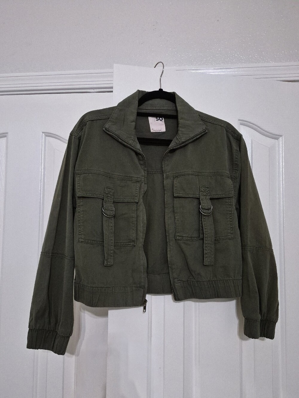 Juniors' SO Military-Style Cropped Utility Jacket in Olive/army green shade; NWT - Picture 2 of 10